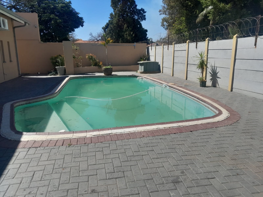 12 Bedroom Property for Sale in Bodorp North West